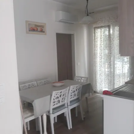A Due Passi Dal Mare Апартаменты Каттолика